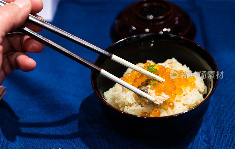 日式Ikura don(三文鱼排饭)